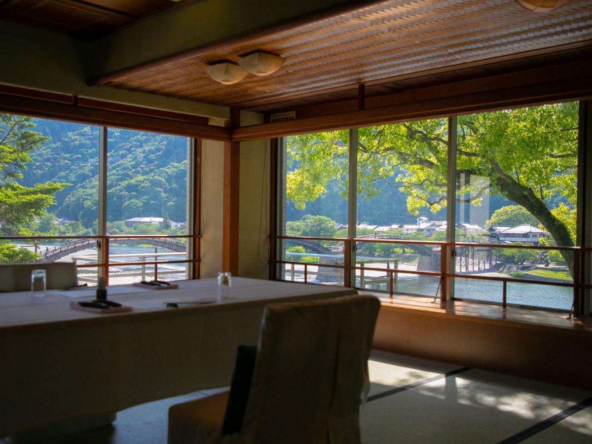 Iwakuni Kokusai Kanko Hotel Esterno foto