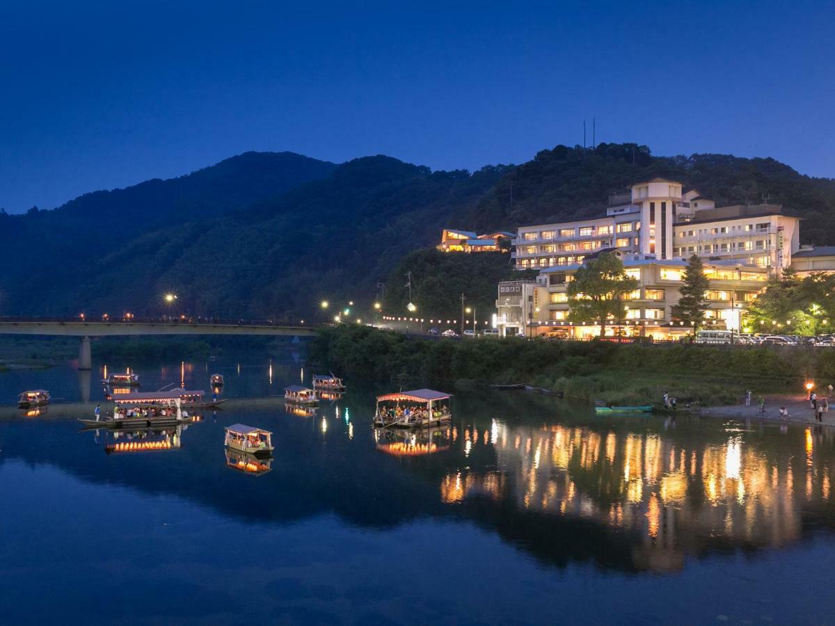 Iwakuni Kokusai Kanko Hotel Esterno foto
