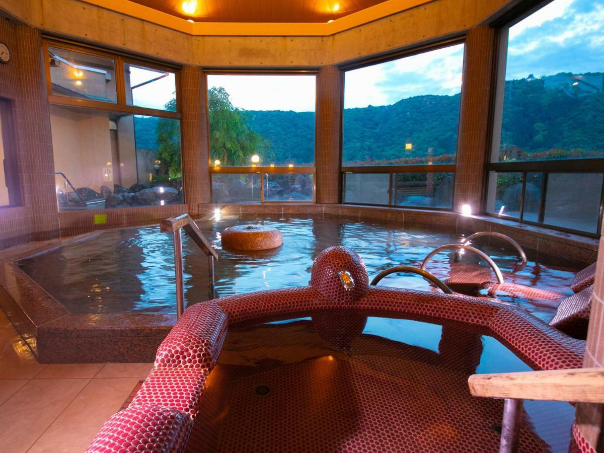Iwakuni Kokusai Kanko Hotel Esterno foto