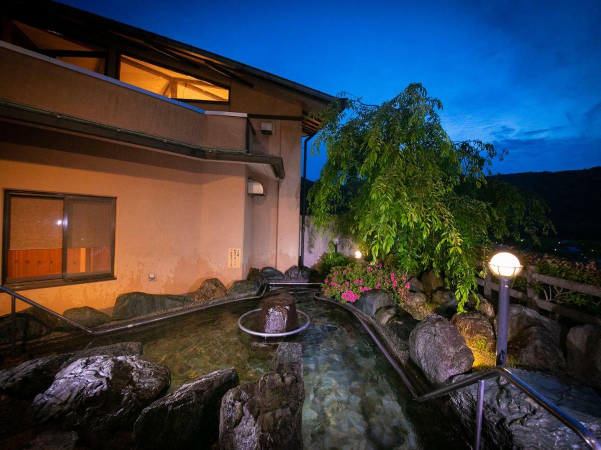 Iwakuni Kokusai Kanko Hotel Esterno foto
